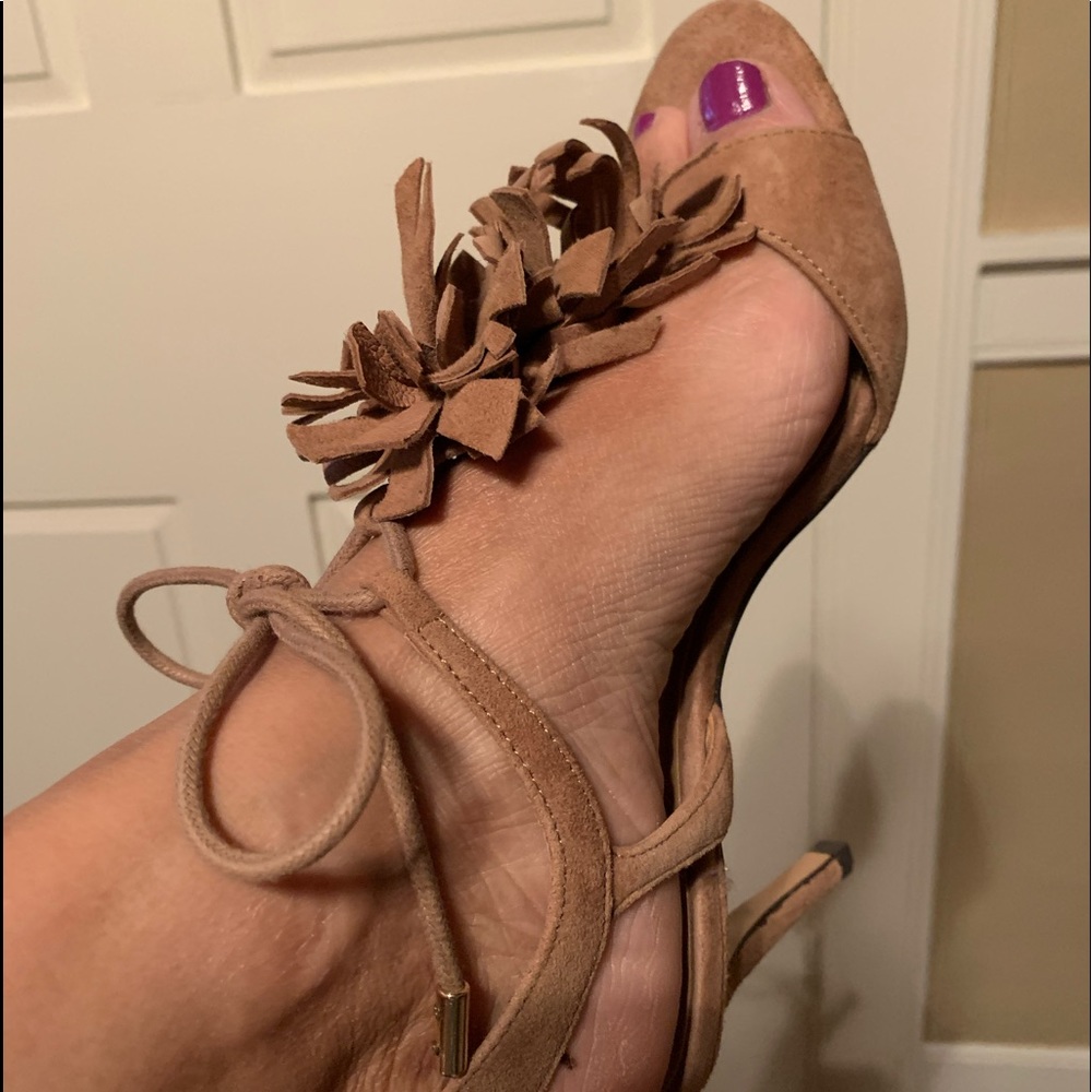 Banana Republic T-strap floral heels